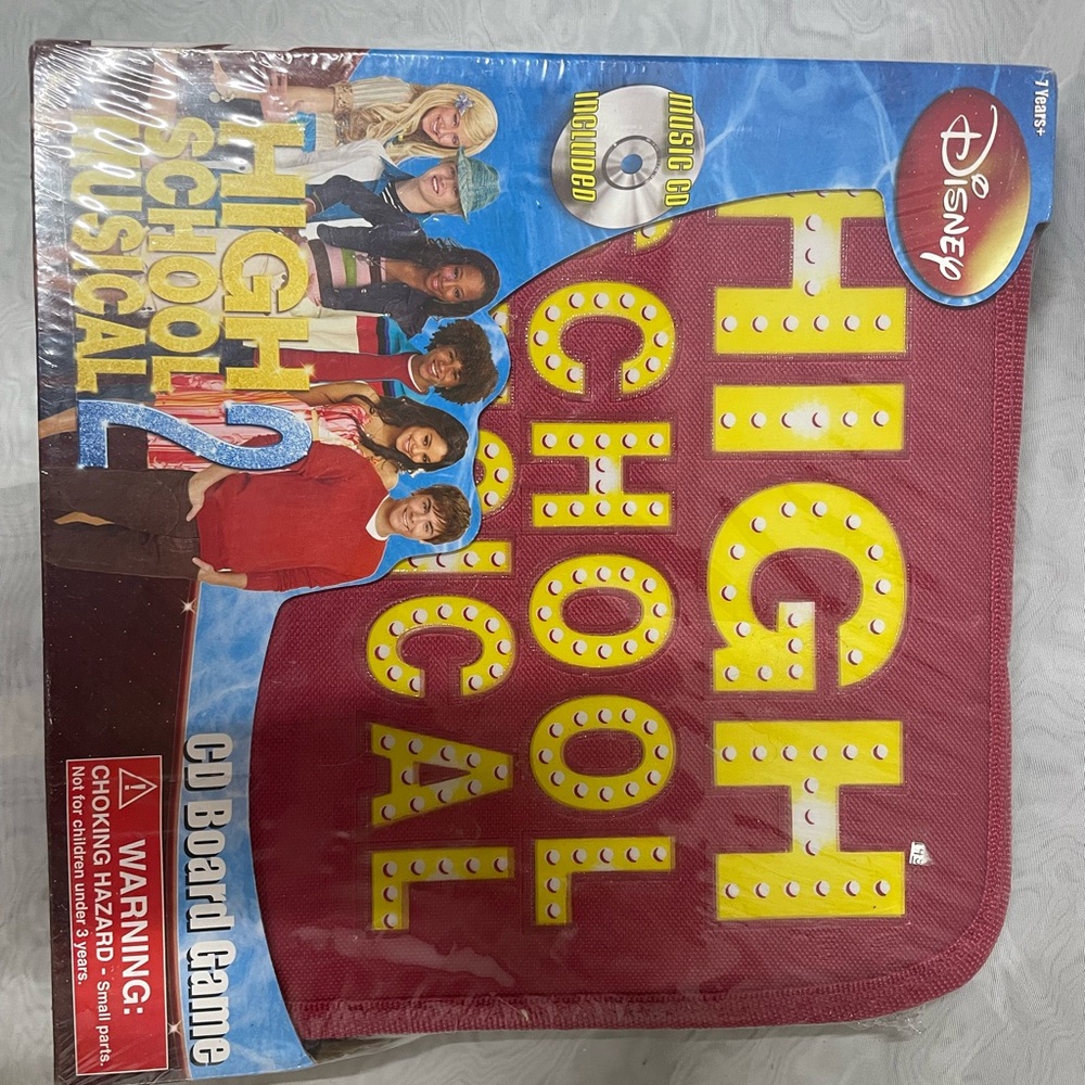 Disney High School Musical CD Board Game - Red and Yellow